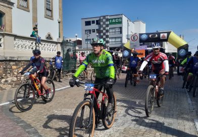 Passeio ciclístico celebra os 300 anos da Paróquia