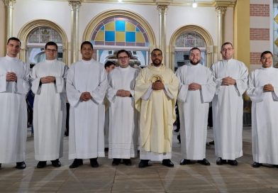 Maycon e outros seis novos diáconos serão ordenados na Arquidiocese de Mariana