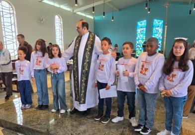 Comunidade Nossa Senhora das Graças celebra primeira Eucaristia