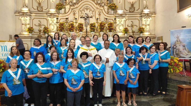 Irmandade Nossa Senhora da Piedade recebe novas integrantes
